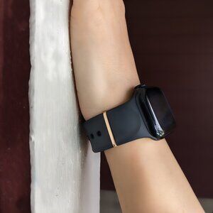 18k Yellow Gold Apple Watch Bar